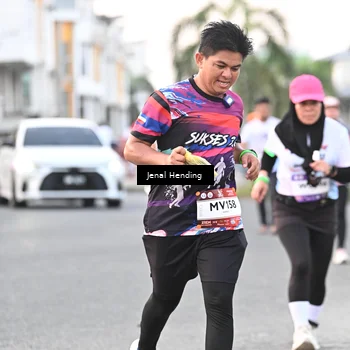 Runner Photo 7691780