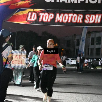 Runner Photo 7691792