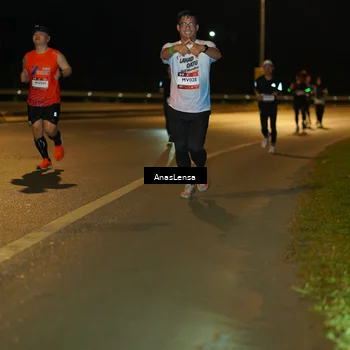 Runner Photo 7691796
