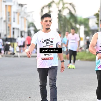 Runner Photo 7691802
