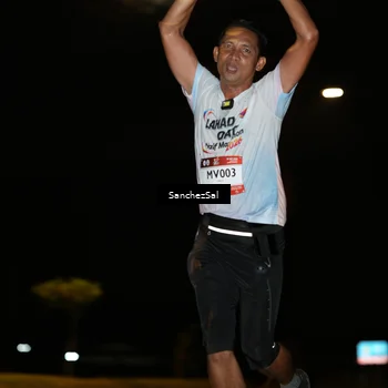Runner Photo 7691825