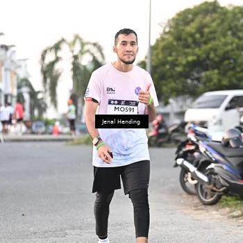 Runner Photo 7691852