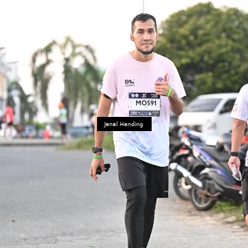 Runner Photo 7691854