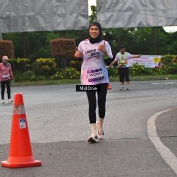 Runner Photo 7691863