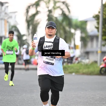 Runner Photo 7691912