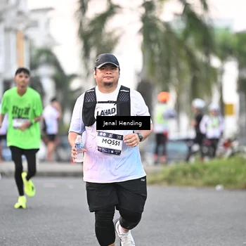 Runner Photo 7691913