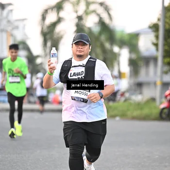 Runner Photo 7691914