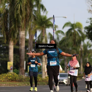 Runner Photo 7691918