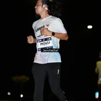 Runner Photo 7691940