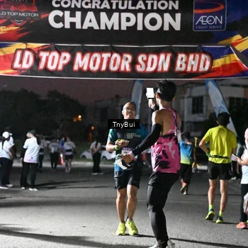 Runner Photo 7691947