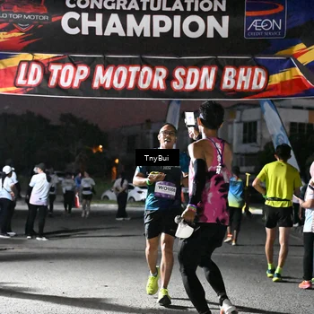 Runner Photo 7691961