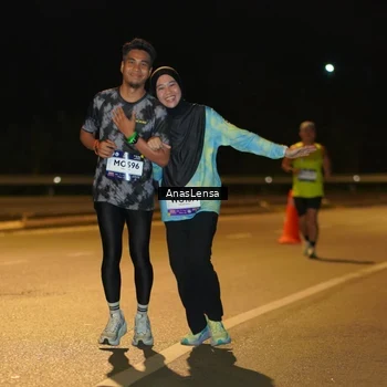Runner Photo 7691975