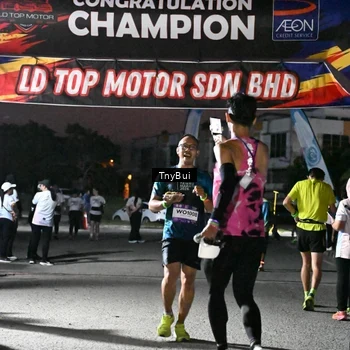 Runner Photo 7691980