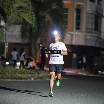 Runner Photo 7691995