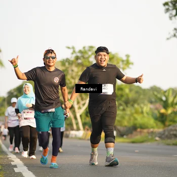 Runner Photo 7692035