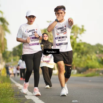 Runner Photo 7692048