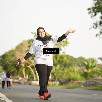 Runner Photo 7692074