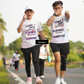 Runner Photo 7692081