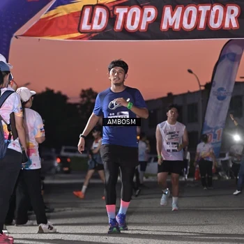 Runner Photo 7692083