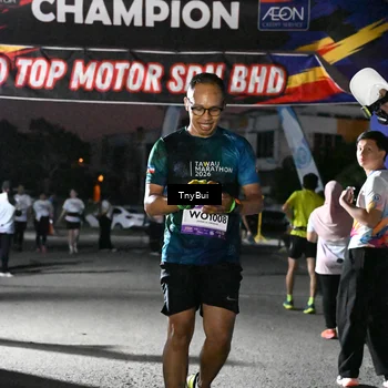 Runner Photo 7692088
