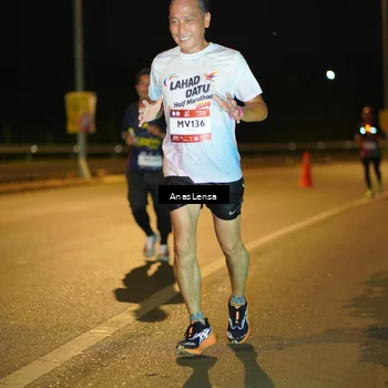 Runner Photo 7692099