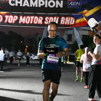 Runner Photo 7692112