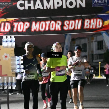 Runner Photo 7692123