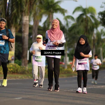 Runner Photo 7692125