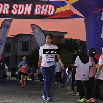 Runner Photo 7692138