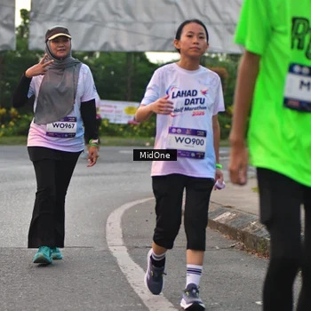 Runner Photo 7692142