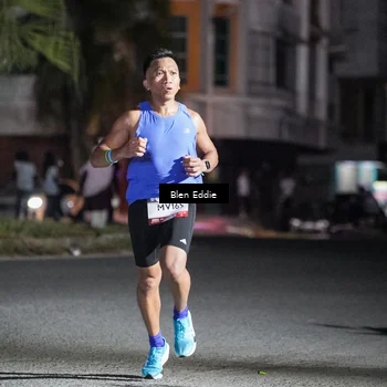 Runner Photo 7692165