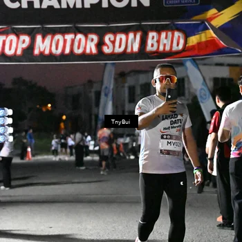 Runner Photo 7692166