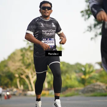 Runner Photo 7692179