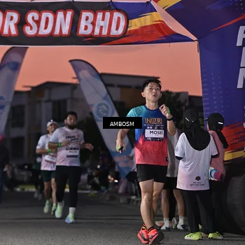 Runner Photo 7692184