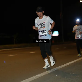 Runner Photo 7692186