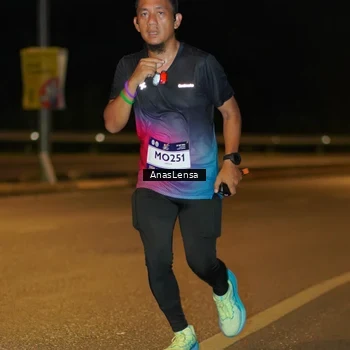 Runner Photo 7692199
