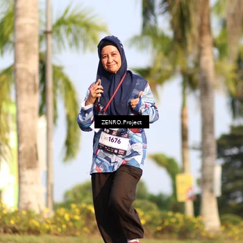Runner Photo 7692213