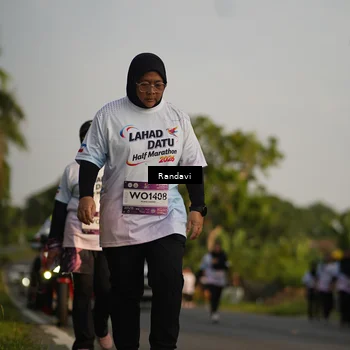 Runner Photo 7692228