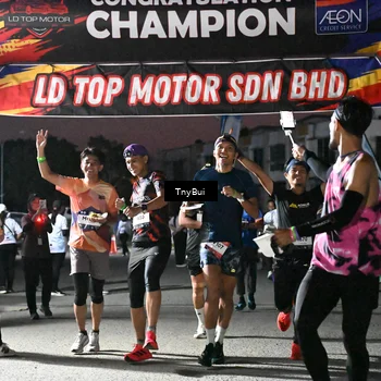 Runner Photo 7692241