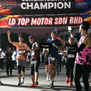 Runner Photo 7692242