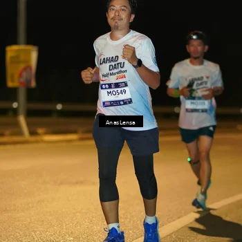 Runner Photo 7692247