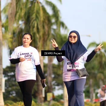 Runner Photo 7692253