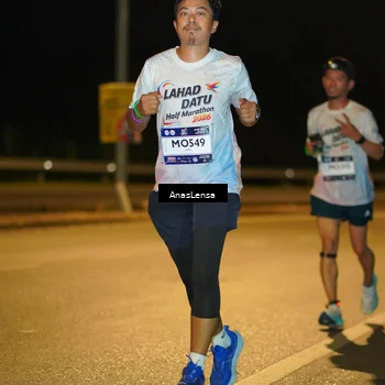 Runner Photo 7692272