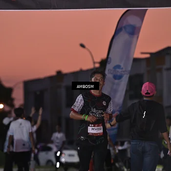 Runner Photo 7692275