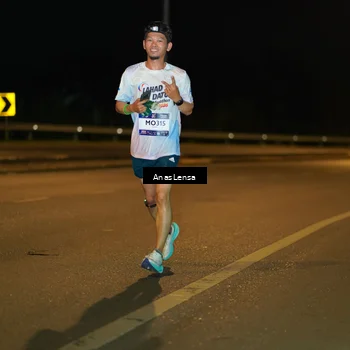 Runner Photo 7692291