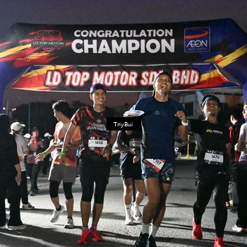 Runner Photo 7692298