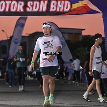Runner Photo 7692328