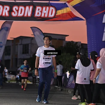Runner Photo 7692336