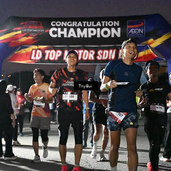 Runner Photo 7692342
