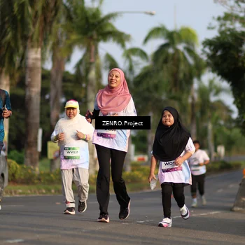 Runner Photo 7692344